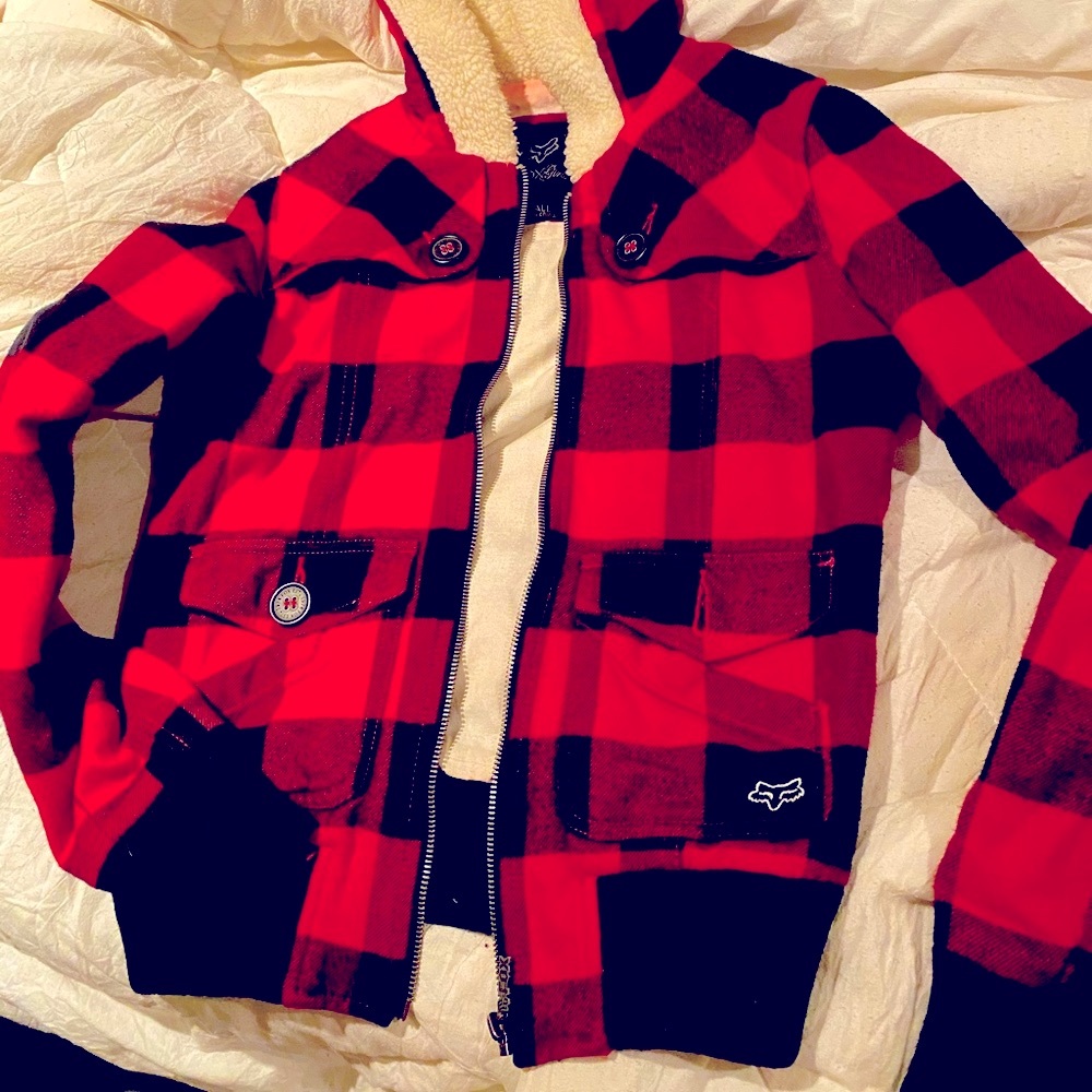 Fox▫️Buffalo Plaid▫️Jacket ▫️Pac Sun▫️Small▫️Red